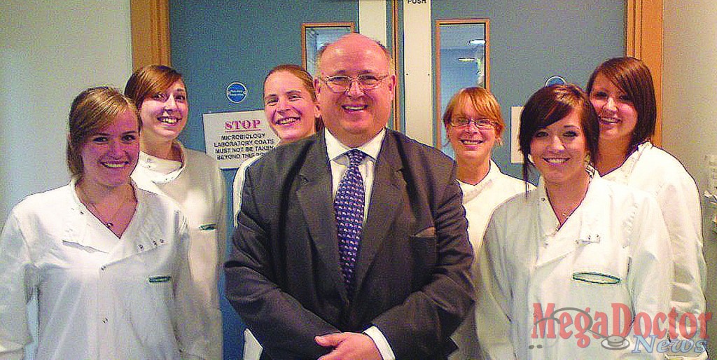 From left to right: Gemma Bowey, Sarah Beane, Sophie Cowper, Dr. Tim Bates, Tammy Wiltshire, Laura Brown, and Hayley Brudzinska.