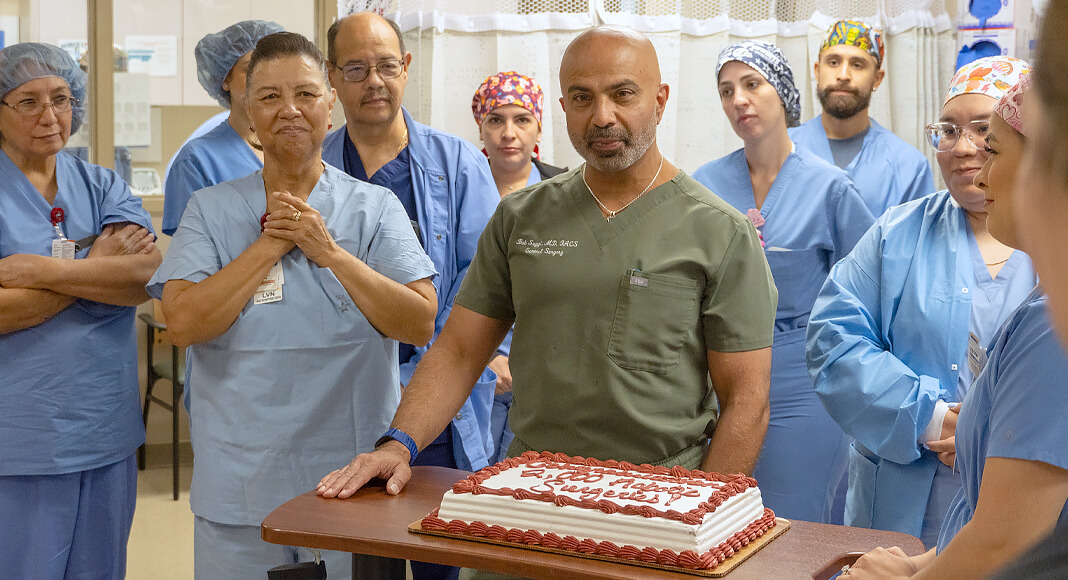 In recognition of his contributions to surgical excellence and innovation, leaders and operating room staff at STHS Edinburg recently celebrated Dr. Saggi for reaching an extraordinary milestone: 2,000 robotic-assisted surgical procedures performed within STHS, including 1,684 at STHS Edinburg alone. Image courtesy of STHS